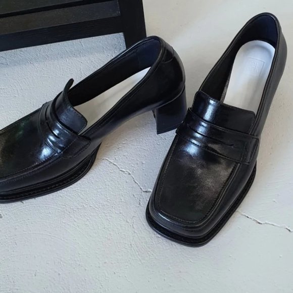 Shop Peche Sylas - heeled loafers | Size 7.5 | Barely worn - Picture 3 of 4